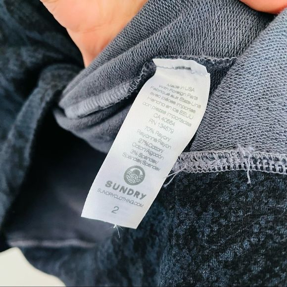 SUNDRY Python Crop Blouson Sweatshirt Medium - Picture 6 of 8